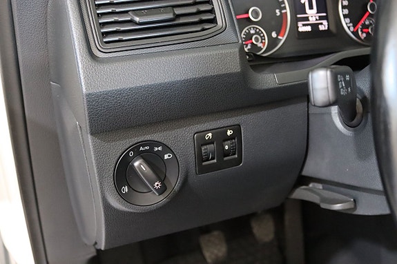 Volkswagen Caddy 18 of 23