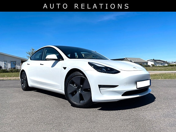 Tesla Model 3 5 of 11