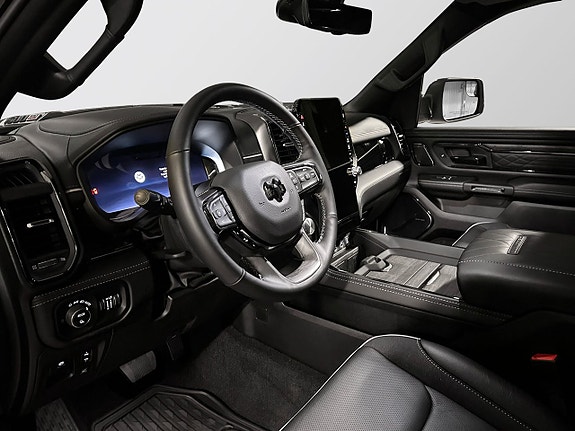 Dodge RAM 1500 5 of 5