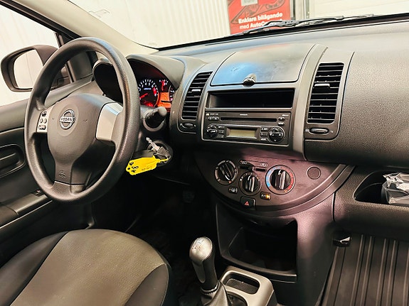 Nissan Note 8 of 19