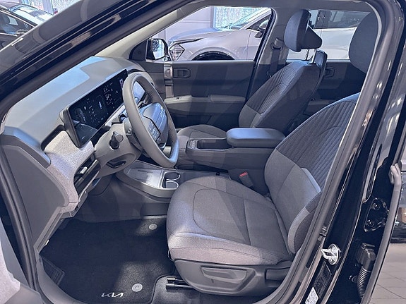 Kia EV3 8 of 24