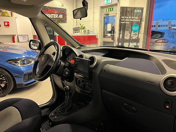 Peugeot 1007 10 of 12