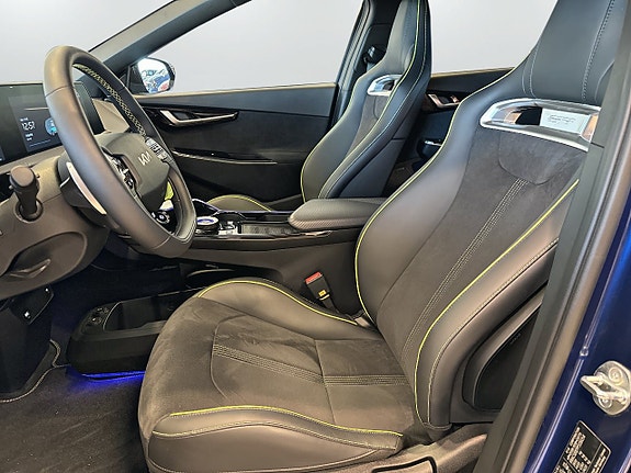 Kia EV6 8 of 22