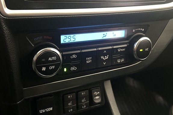 Toyota Auris 10 of 10
