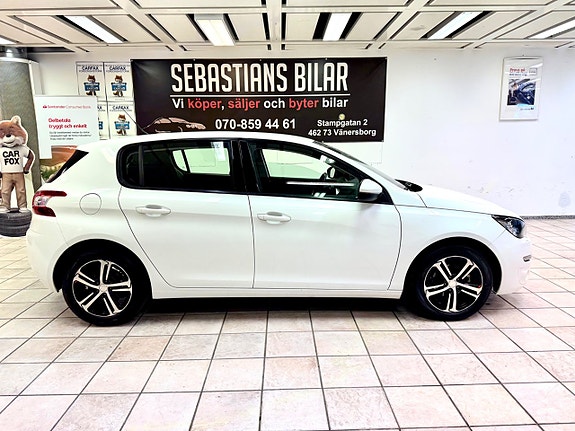 Peugeot 308 3 of 5