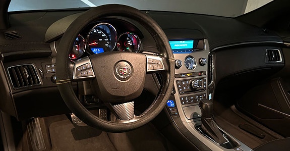 Cadillac CTS 11 of 20