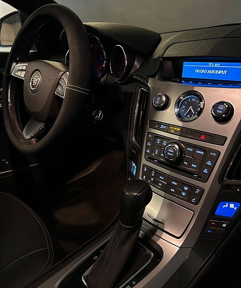 Cadillac CTS 16 of 20