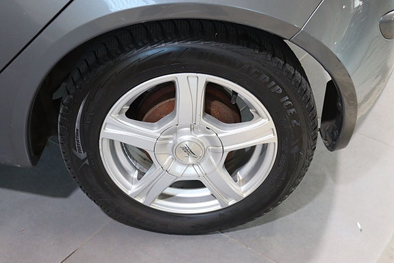 Mitsubishi Colt 17 of 17