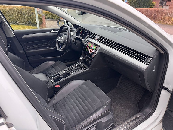 Volkswagen Passat 7 of 10