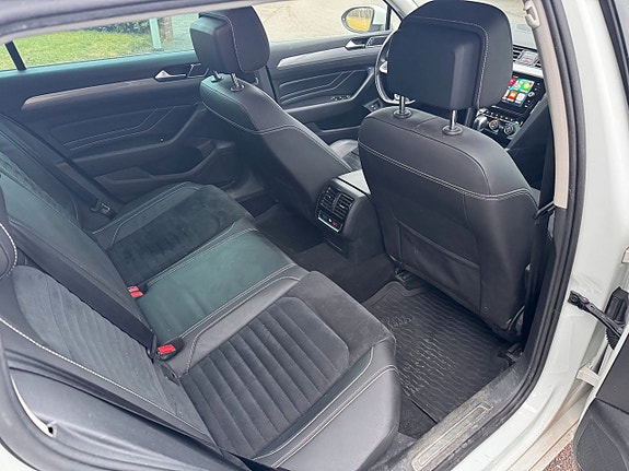 Volkswagen Passat 6 of 10