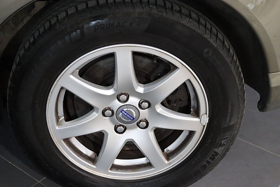 Volvo V70 19 of 25