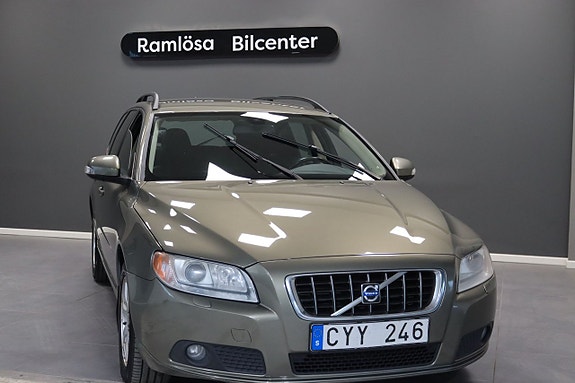Volvo V70 5 of 25