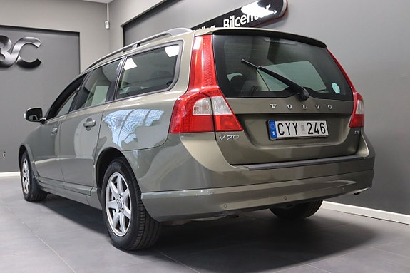Volvo V70 15 of 25