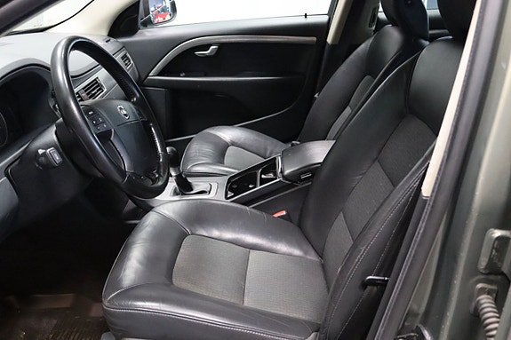 Volvo V70 22 of 25