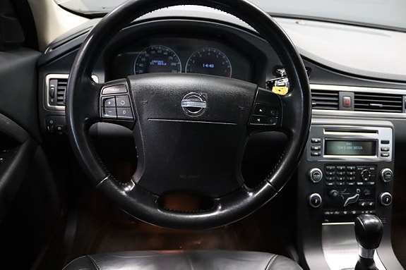 Volvo V70 20 of 25
