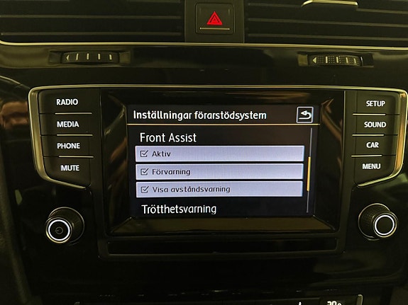 Volkswagen Golf VII 11 of 14