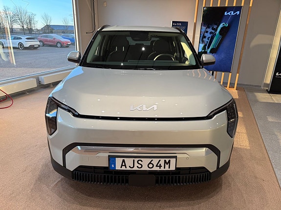 Kia EV3 13 of 13