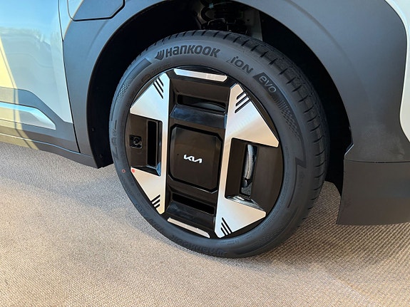 Kia EV3 12 of 13