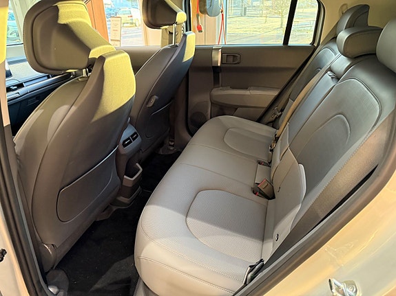 Kia EV3 6 of 13