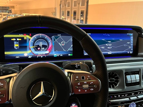 Mercedes-Benz G63 18 of 30
