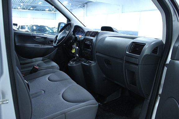 Peugeot Expert 8 of 18