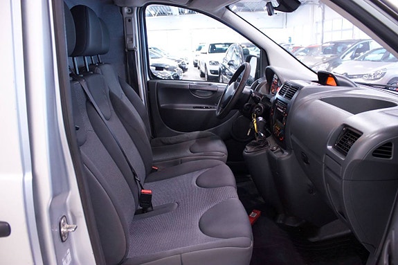Peugeot Expert 9 of 18