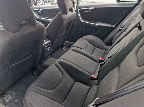 Volvo S60 6 of 9