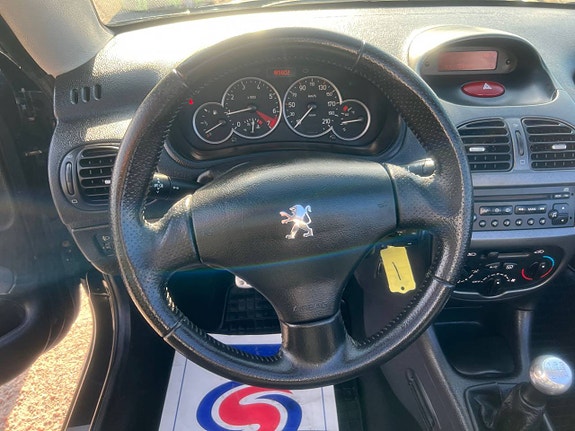 Peugeot 206 CC 9 of 19