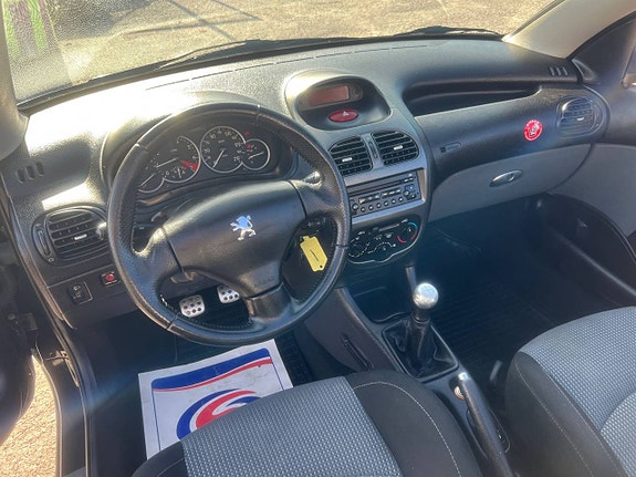 Peugeot 206 CC 6 of 19