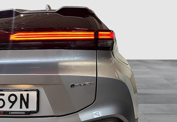 Toyota C-HR 9 of 21
