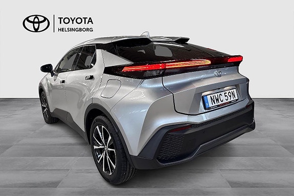 Toyota C-HR 5 of 21