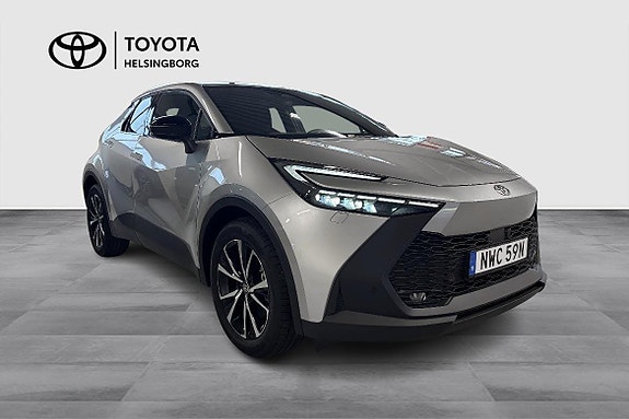 Toyota C-HR 4 of 21