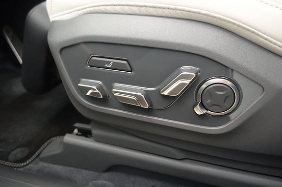 Kia EV9 15 of 24