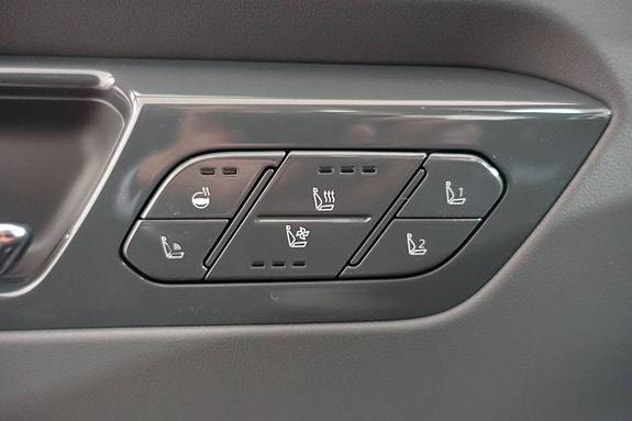 Kia EV9 16 of 24