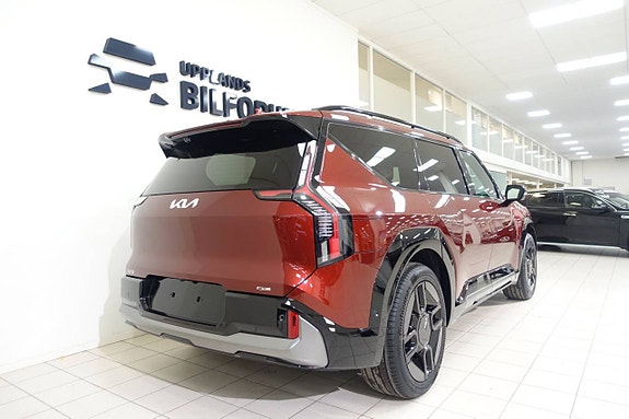 Kia EV9 3 of 24