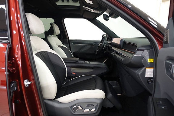 Kia EV9 7 of 24