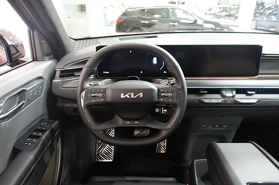 Kia EV9 6 of 24