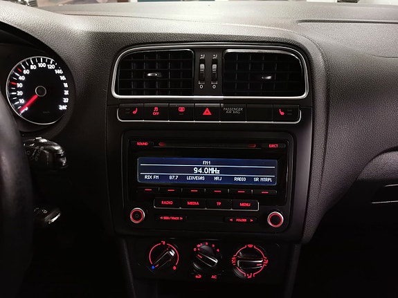 Volkswagen Polo 16 of 16