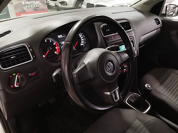 Volkswagen Polo 7 of 16