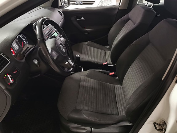 Volkswagen Polo 8 of 16