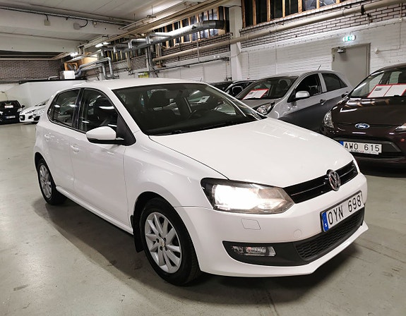 Volkswagen Polo 2 of 5