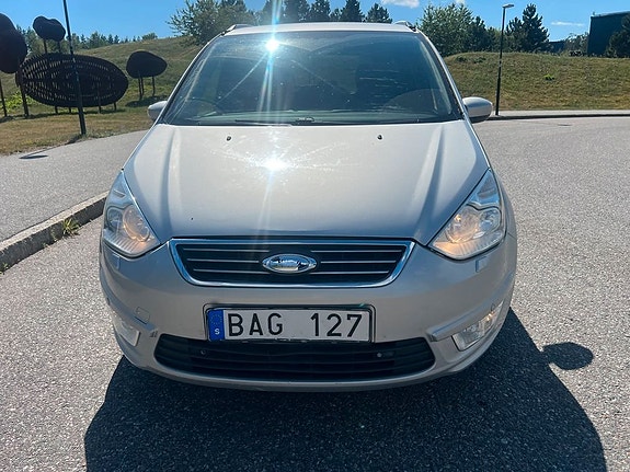 Ford Galaxy 2 of 10