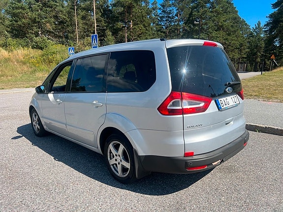 Ford Galaxy 4 of 10