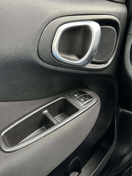 Fiat 500L 18 of 21