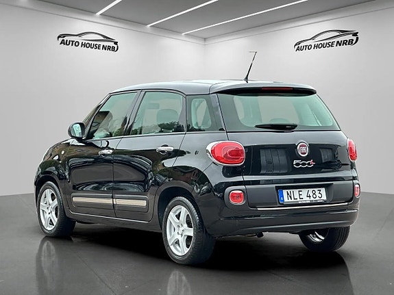 Fiat 500L 8 of 21