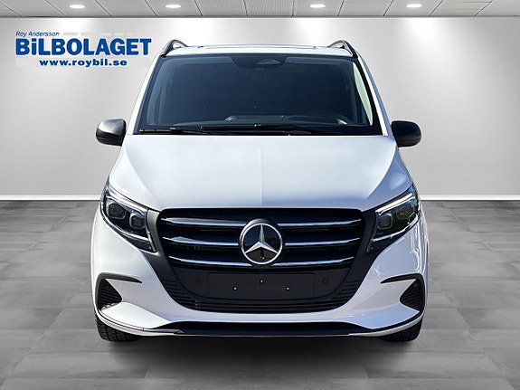 Mercedes-Benz Vito 119 2 of 5