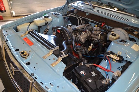 Volvo 244 10 of 23
