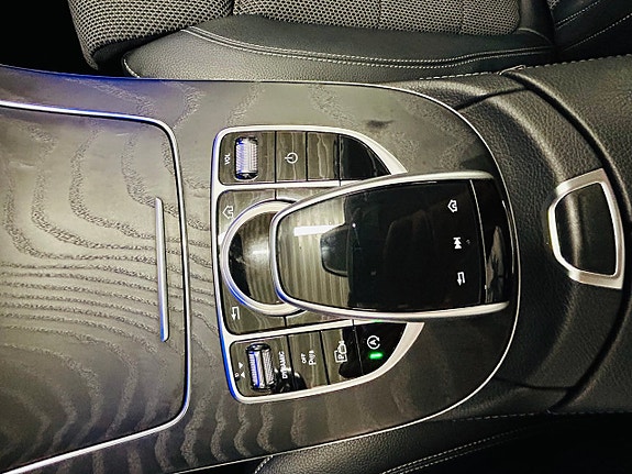 Mercedes-Benz E200 d 29 of 30