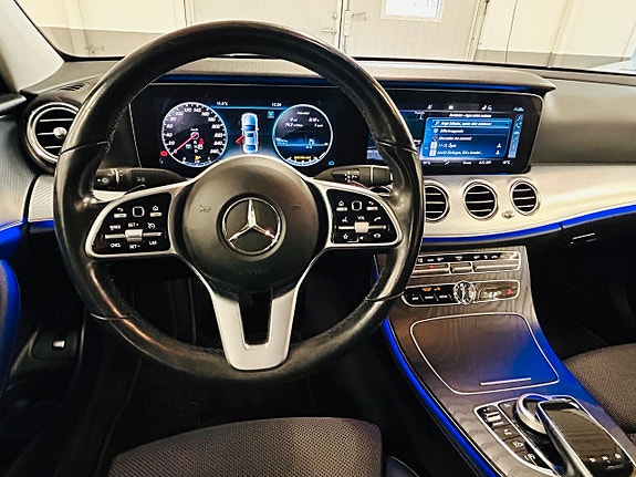 Mercedes-Benz E200 d 11 of 30