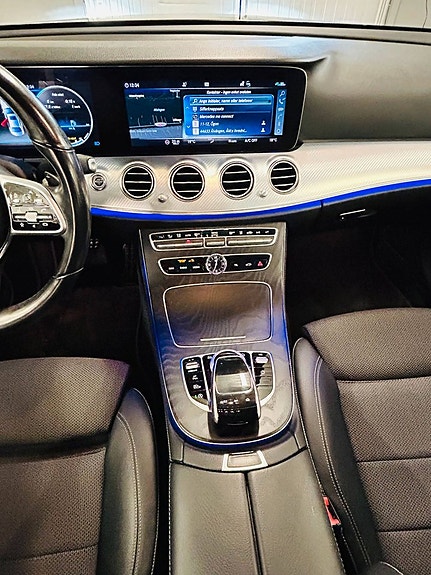 Mercedes-Benz E200 d 14 of 30